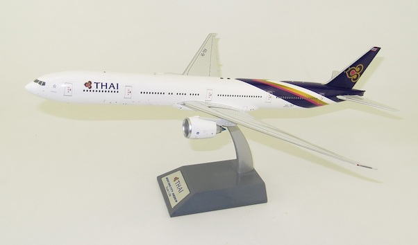 Hogan Wings 777-300 タイ国際航空 （ランディングギア・スタンド付属） 1/200 [10475GR]